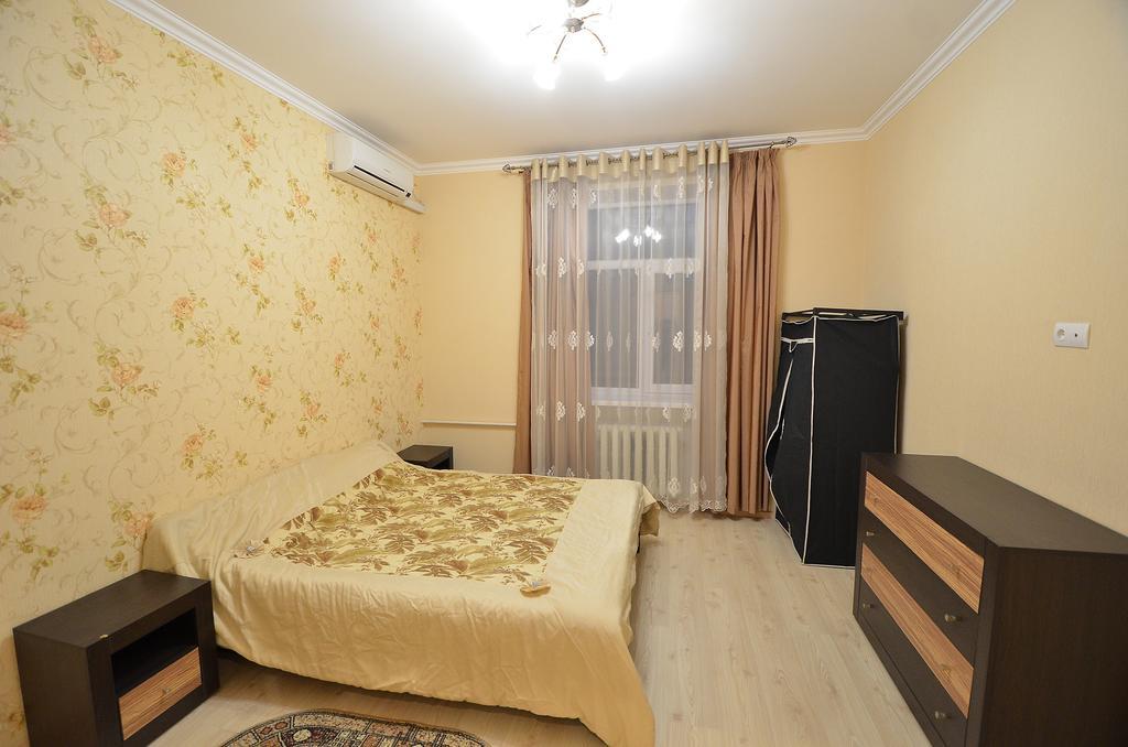 Lux Apartment Sobornaya Mykolajiv Exteriör bild
